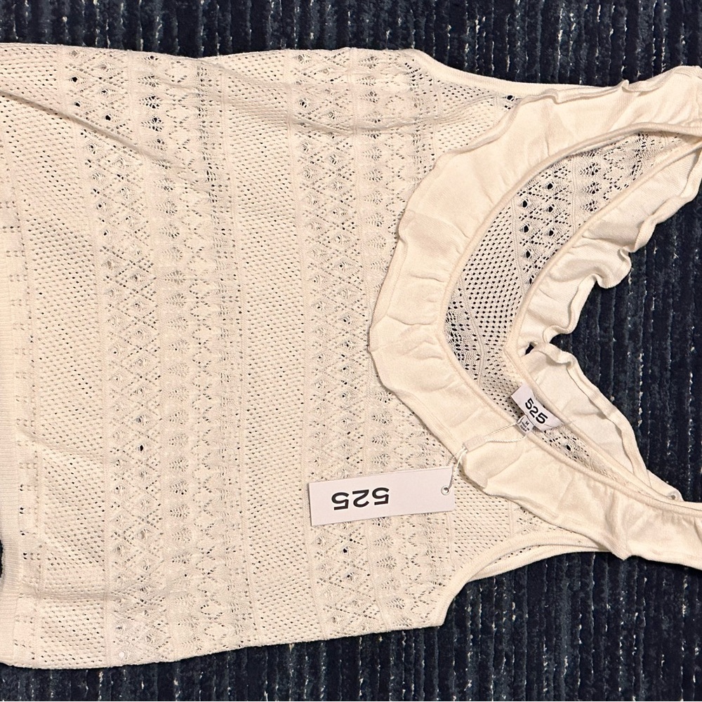 White ruffle collar knit top